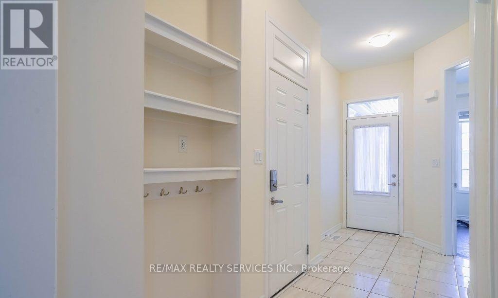4 Divers Road, Brampton, Ontario  L7A 5C8 - Photo 8 - W13848912