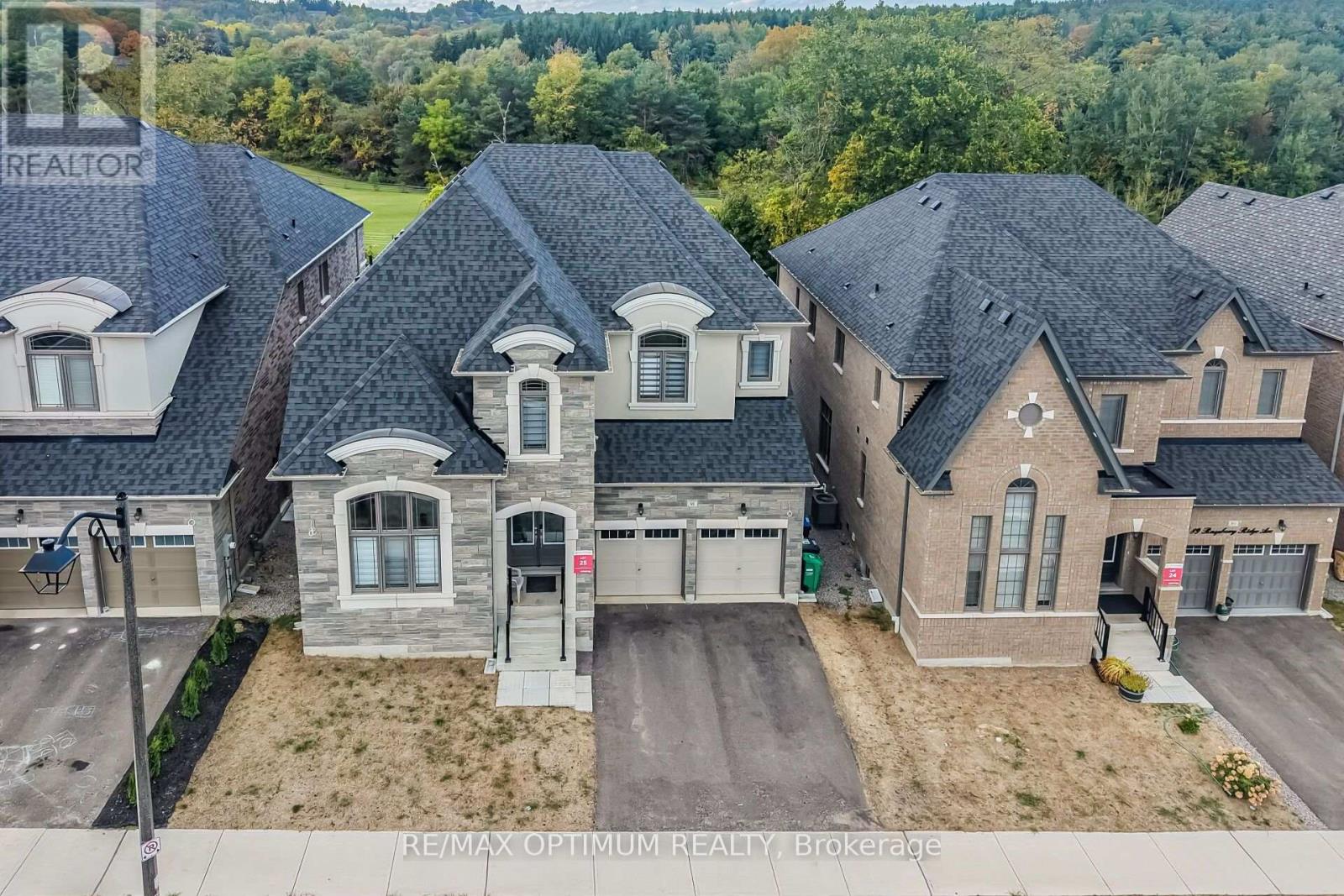 91 Raspberry Ridge Avenue, Caledon, Ontario  L7C 4N2 - Photo 3 - W13848932