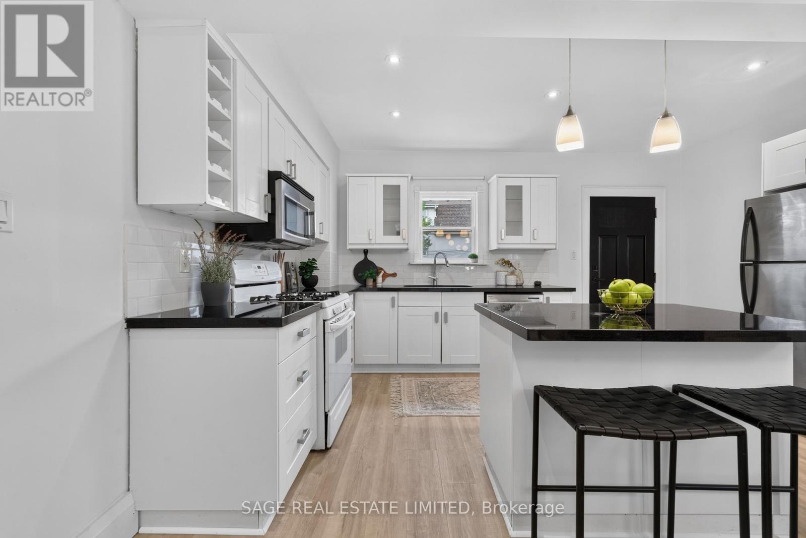 12 Branstone Road, Toronto, Ontario  M6E 4E4 - Photo 15 - W13848942