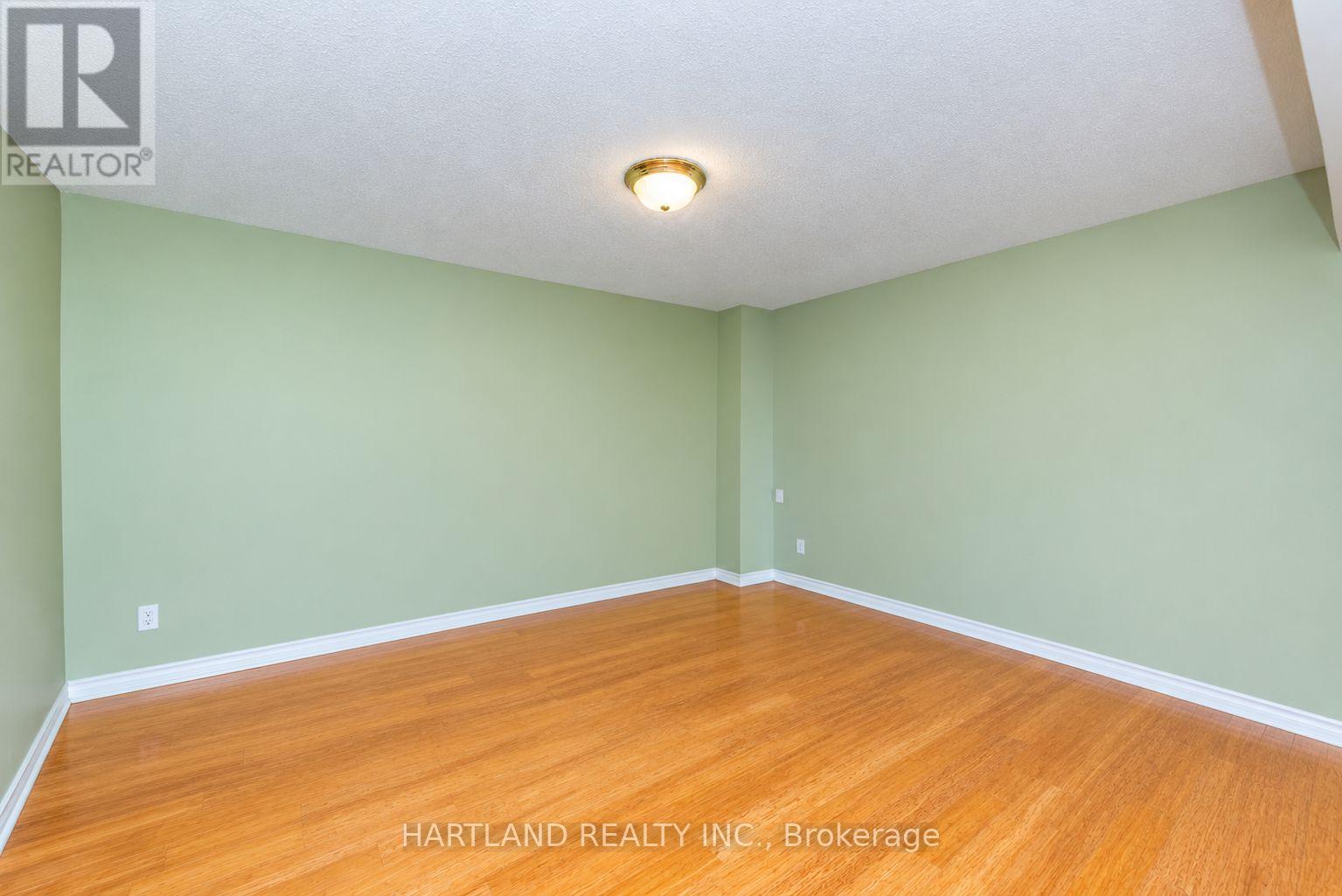 50 - 405 HYACINTHE BOULEVARD