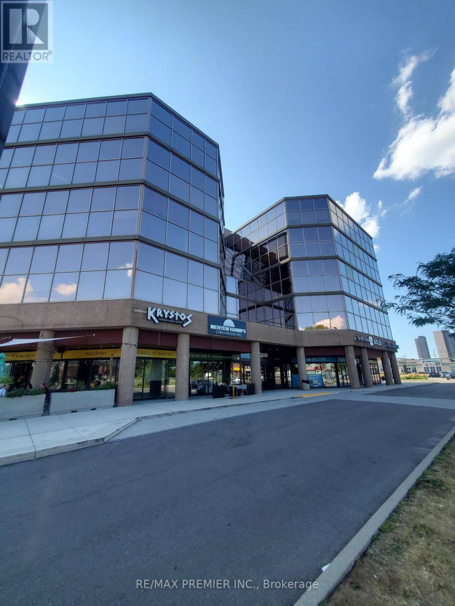 28 - 3200 Dufferin Street, Toronto, Ontario  M6A 2T3 - Photo 4 - W13849024