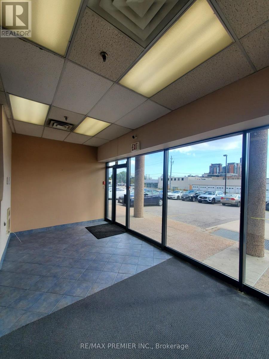 28 - 3200 Dufferin Street, Toronto, Ontario  M6A 2T3 - Photo 8 - W13849024