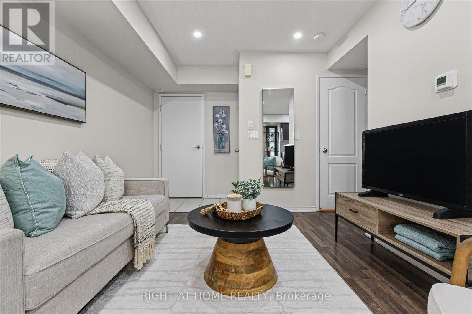 416 - 130 Widdicombe Hill Boulevard, Toronto, Ontario  M9R 0A9 - Photo 8 - W13849034