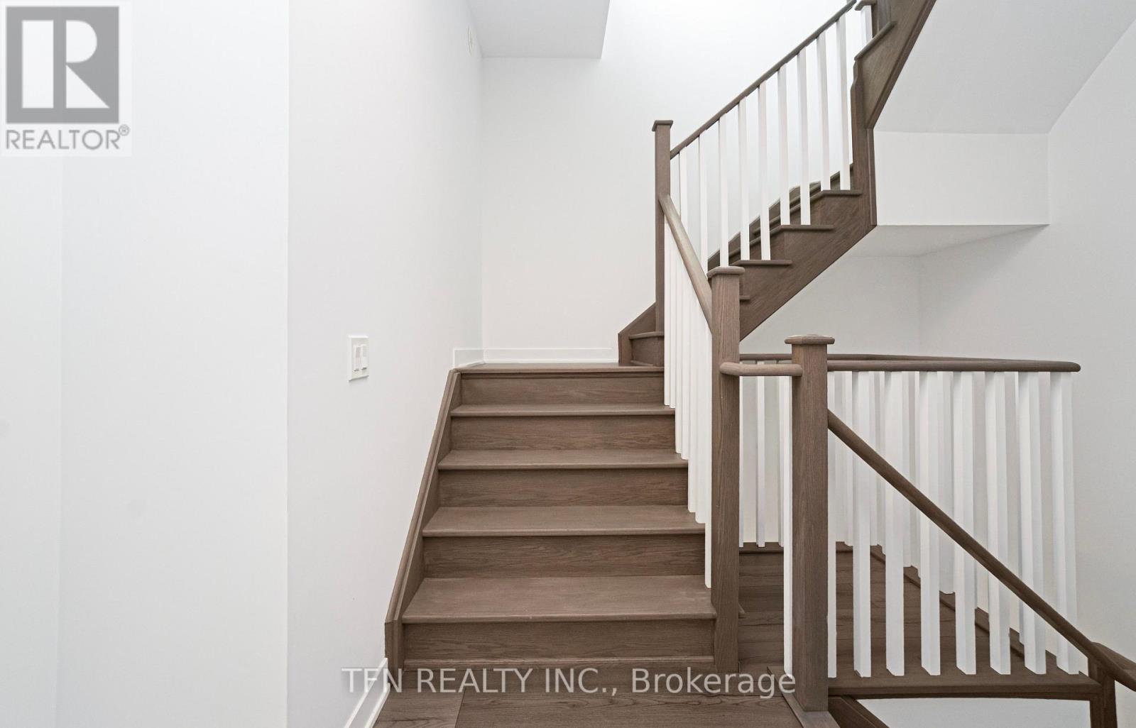 127 - 3020 Trailside Drive, Oakville, Ontario L6M 4M2 - Photo 16 - W13849124
