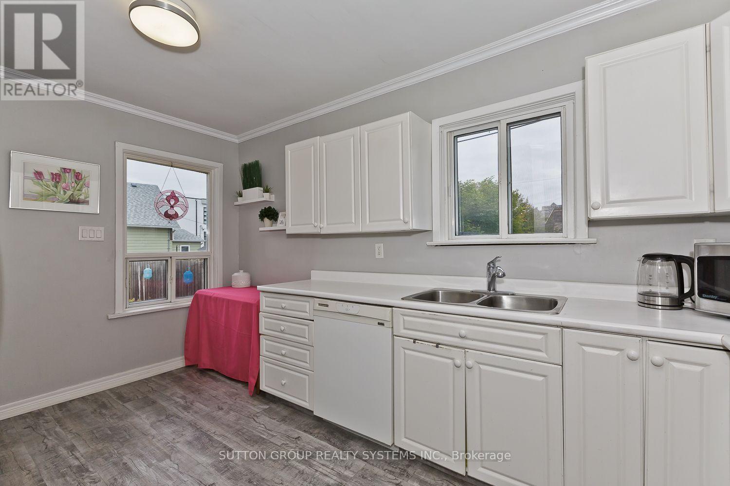 14 Lake Shore Drive, Toronto, Ontario  M8V 1Z2 - Photo 10 - W13849146