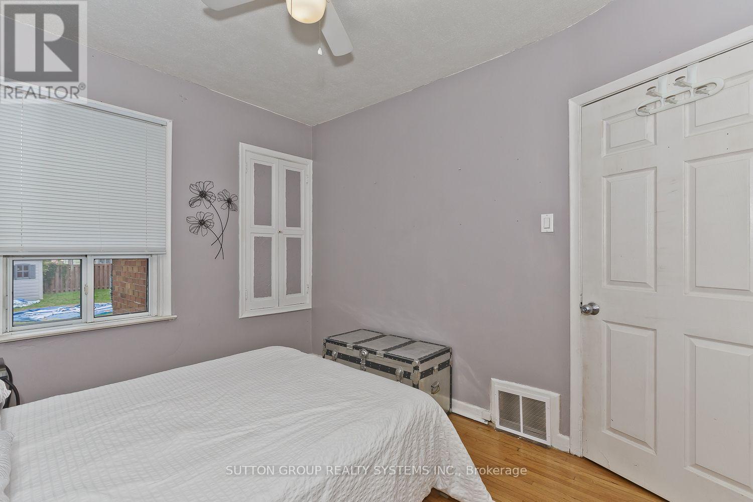 14 Lake Shore Drive, Toronto, Ontario  M8V 1Z2 - Photo 18 - W13849146