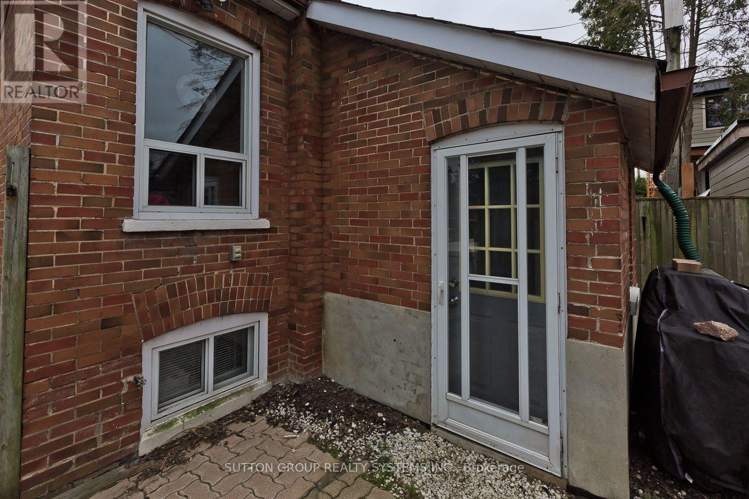 14 Lake Shore Drive, Toronto, Ontario  M8V 1Z2 - Photo 32 - W13849146