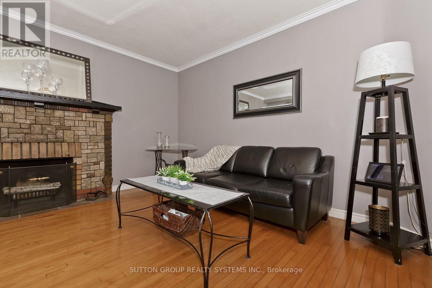 14 Lake Shore Drive, Toronto, Ontario  M8V 1Z2 - Photo 9 - W13849146