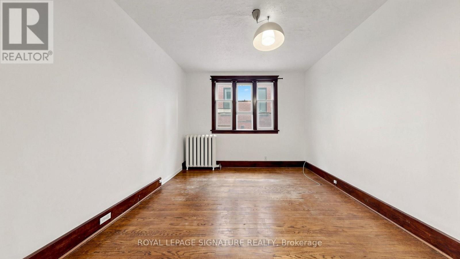 132 Marion Street, Toronto, Ontario  M6R 1E7 - Photo 12 - W13849246