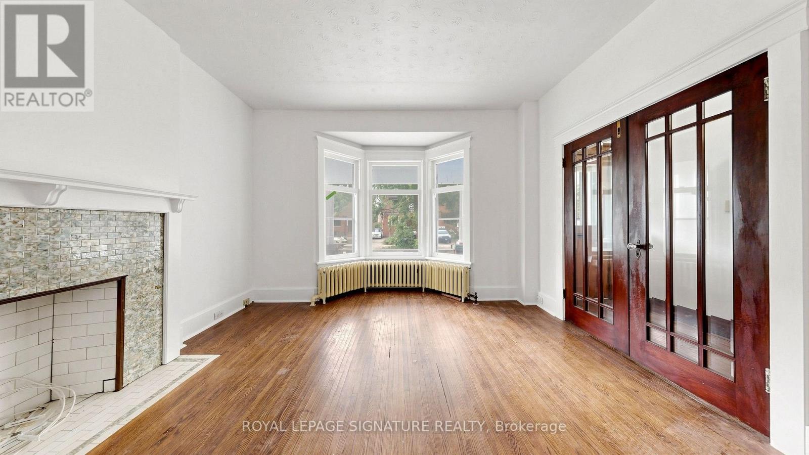 132 Marion Street, Toronto, Ontario  M6R 1E7 - Photo 7 - W13849246