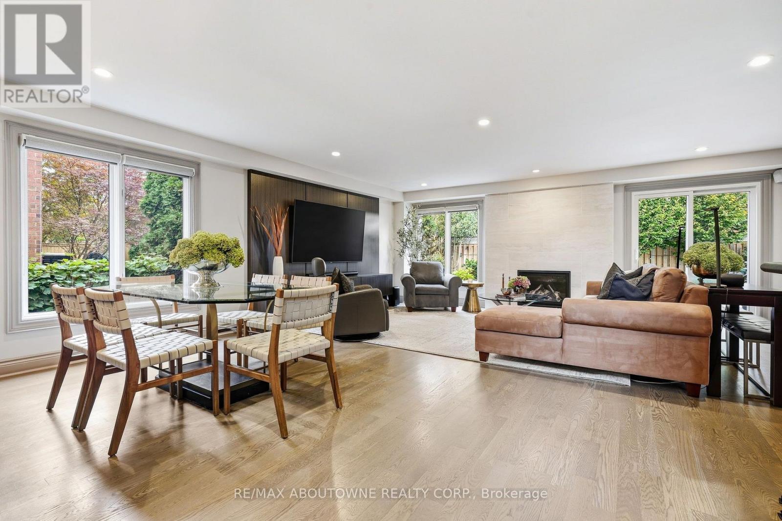 2747 Teak Crescent, Oakville, Ontario  L6J 7M7 - Photo 6 - W13849268