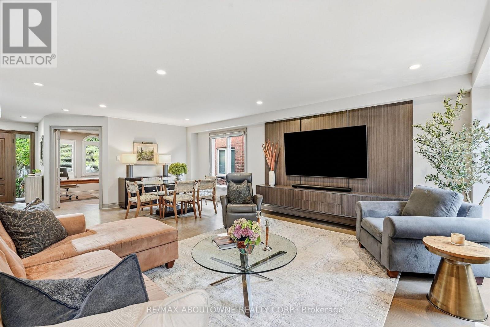 2747 Teak Crescent, Oakville, Ontario  L6J 7M7 - Photo 8 - W13849268