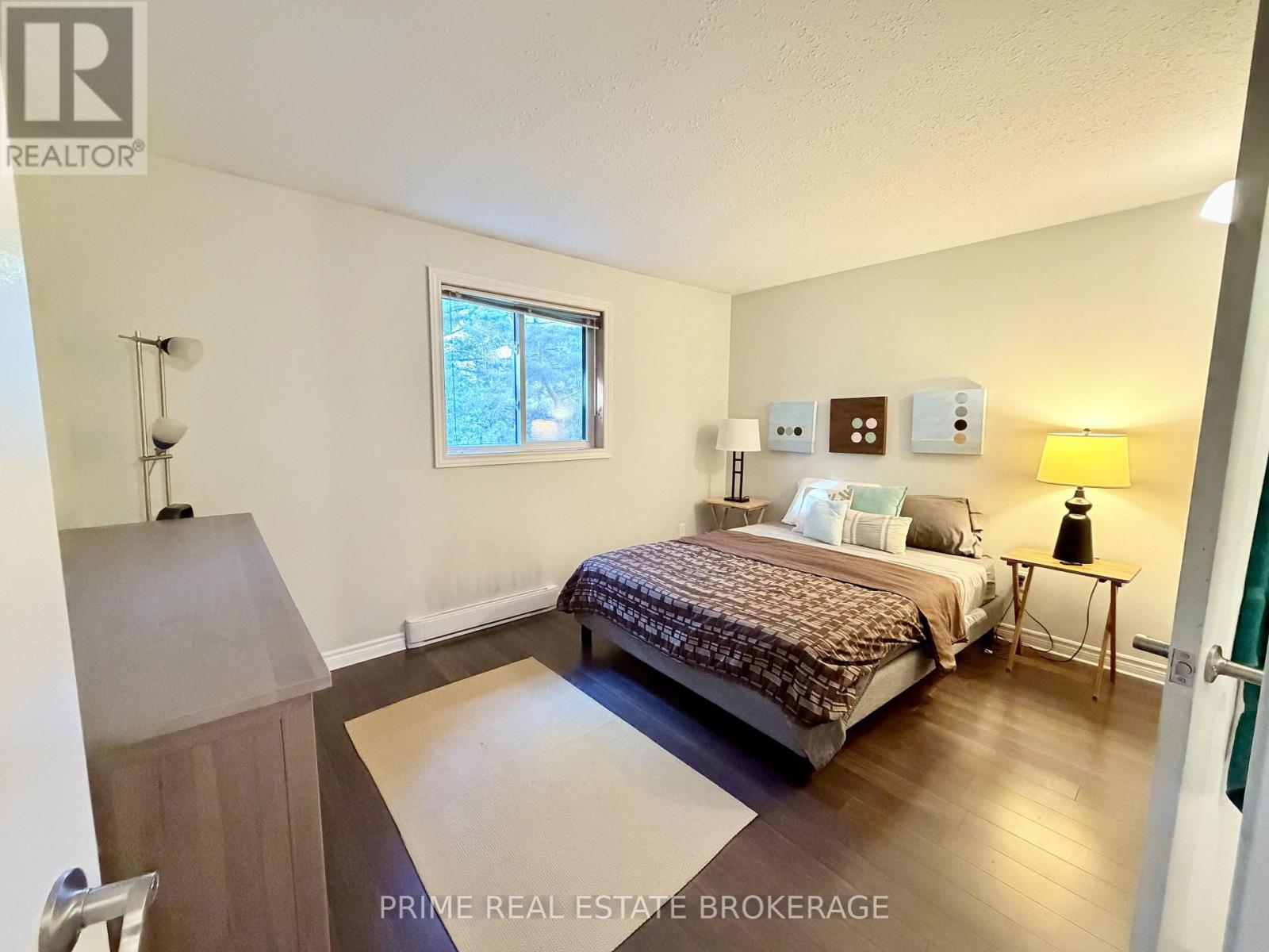 306 - 10 Lake Road, Lambton Shores, Ontario  N0M 1T0 - Photo 5 - X13787546