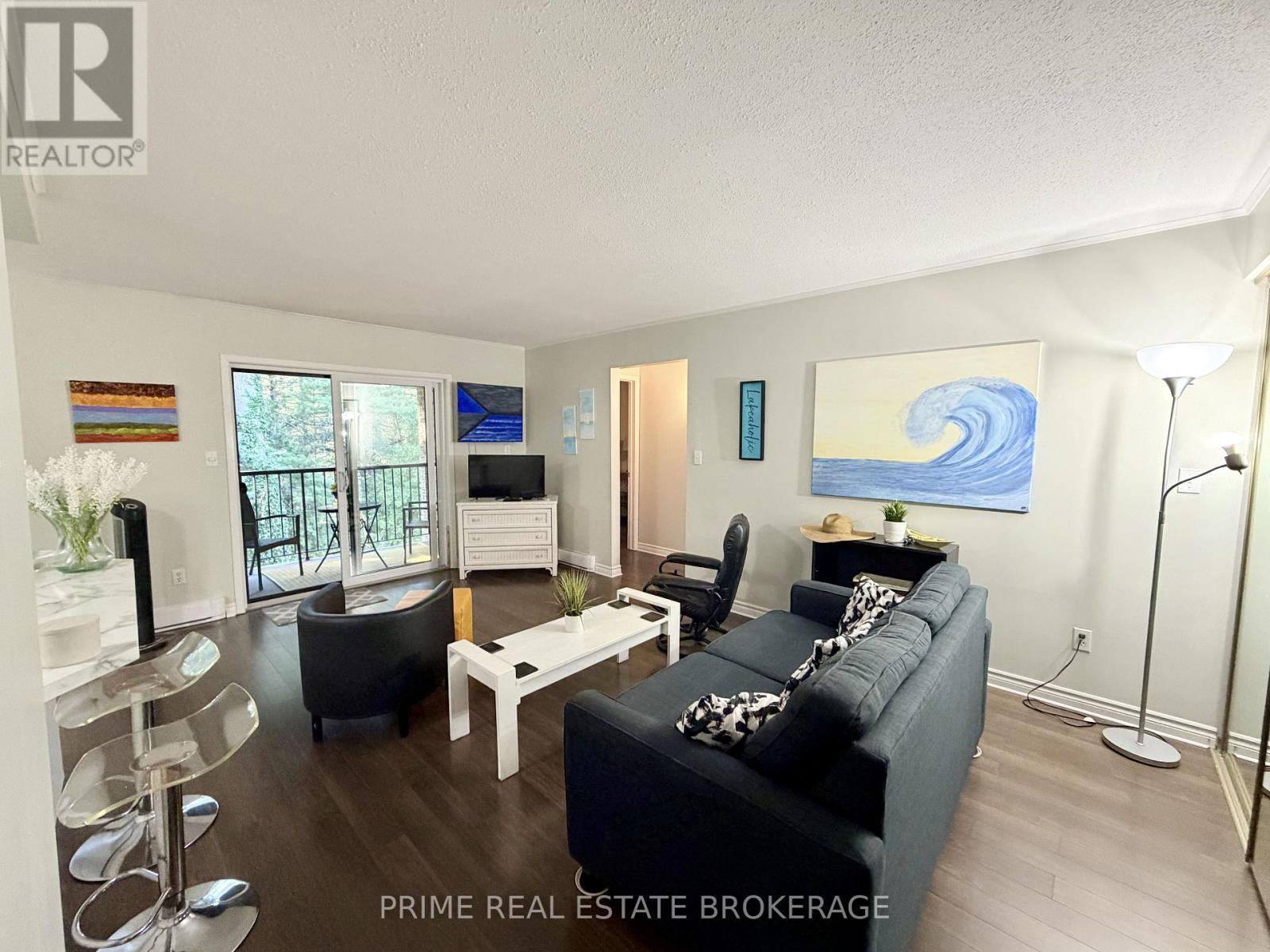 306 - 10 Lake Road, Lambton Shores, Ontario  N0M 1T0 - Photo 3 - X13787546