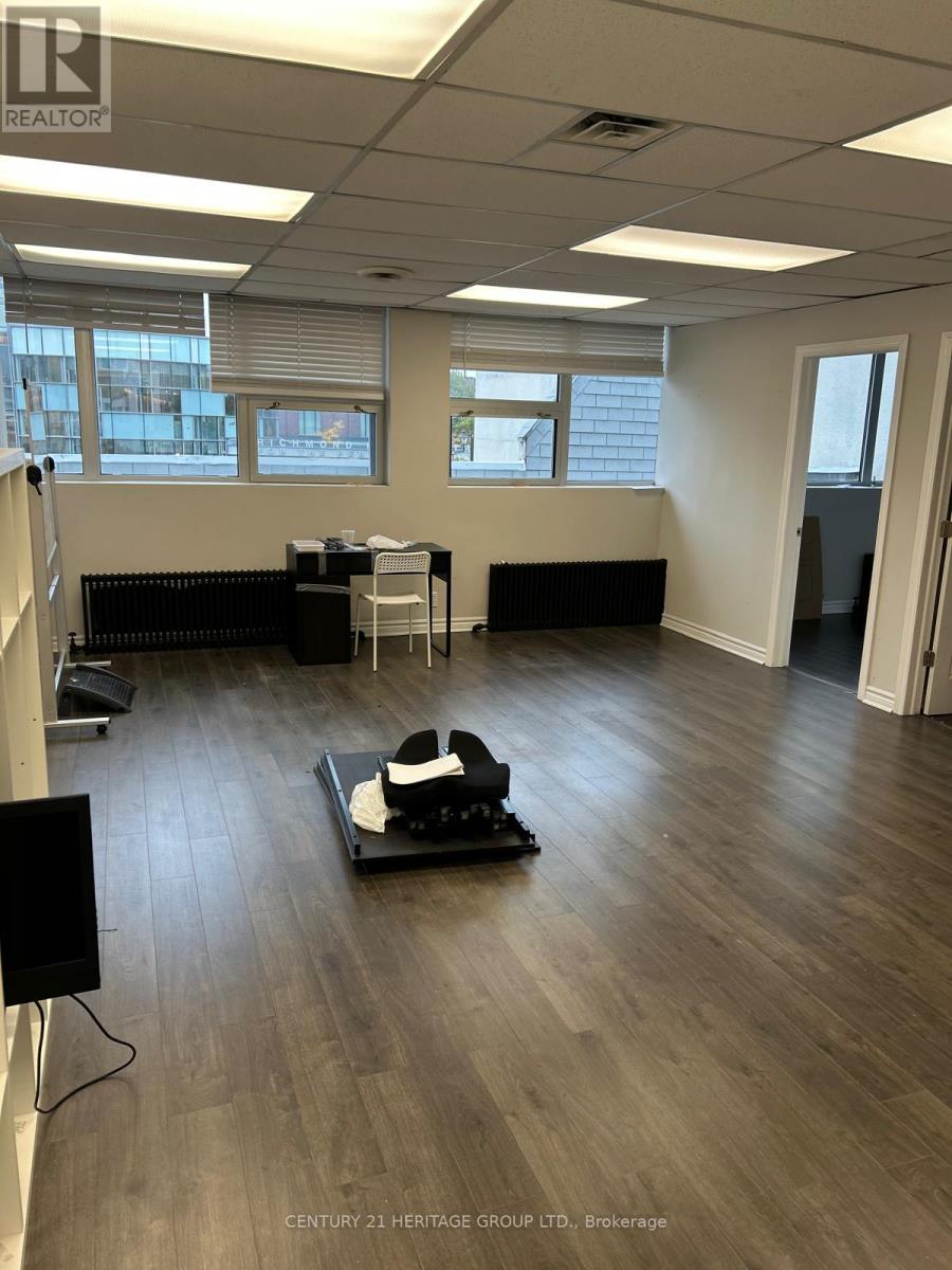 205 - 10255 Yonge Street, Richmond Hill, Ontario  L4C 3B2 - Photo 3 - N13839002