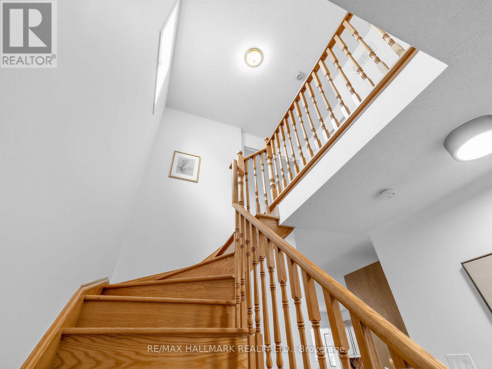 849 Joe Persechini Drive, Newmarket, Ontario  L3X 2V1 - Photo 19 - N13848924
