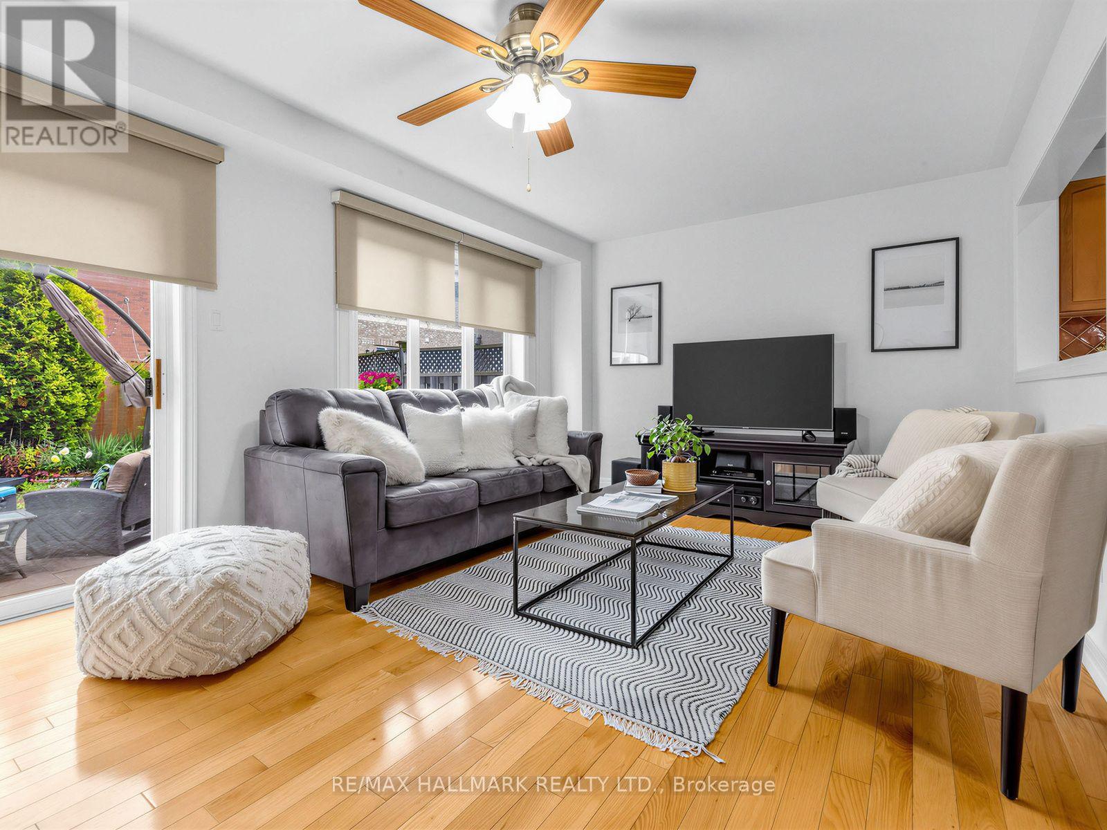 849 Joe Persechini Drive, Newmarket, Ontario  L3X 2V1 - Photo 14 - N13848924