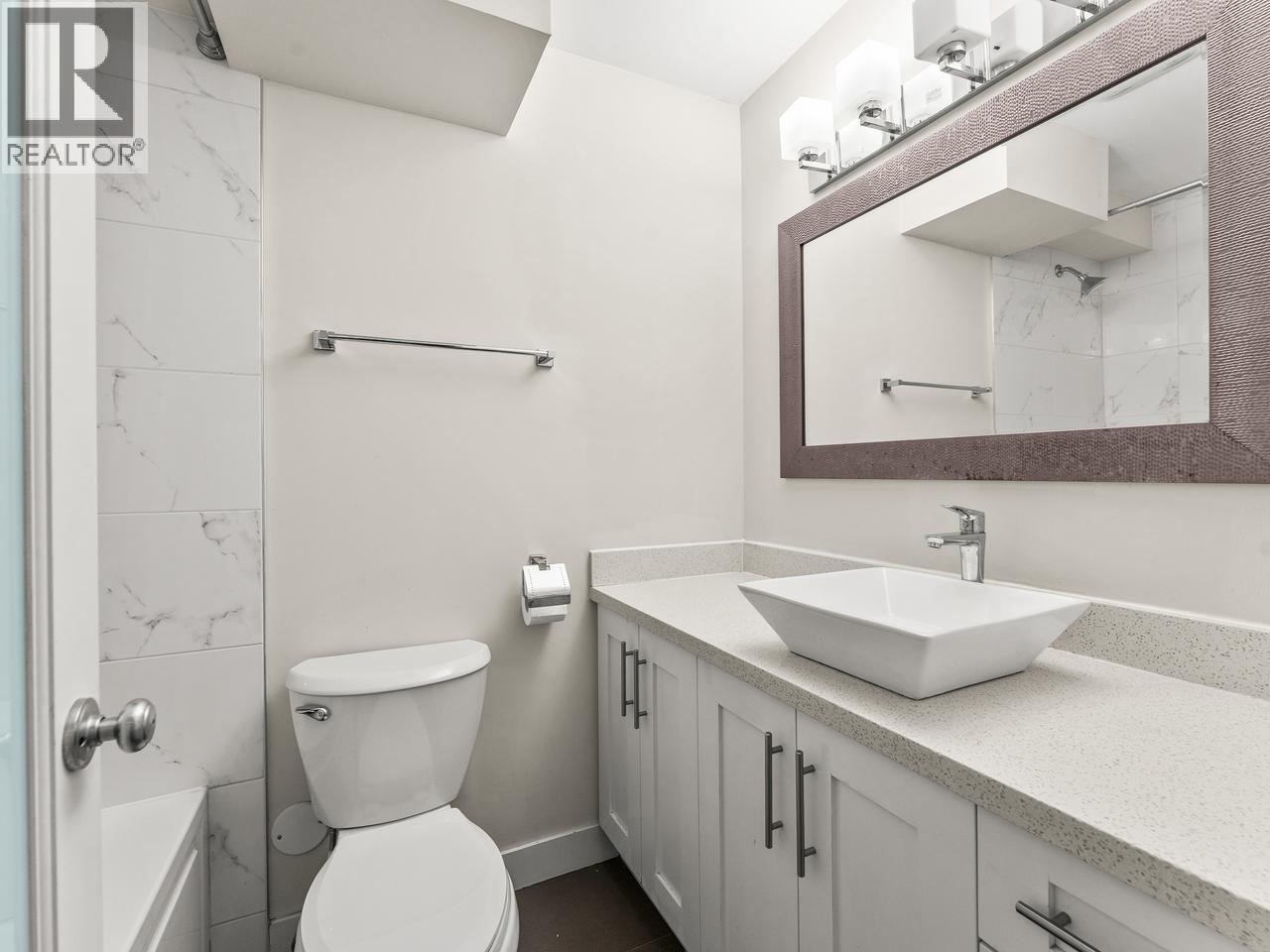 203 1611 E 3rd Avenue, Vancouver, British Columbia  V5N 1H1 - Photo 17 - R3170008