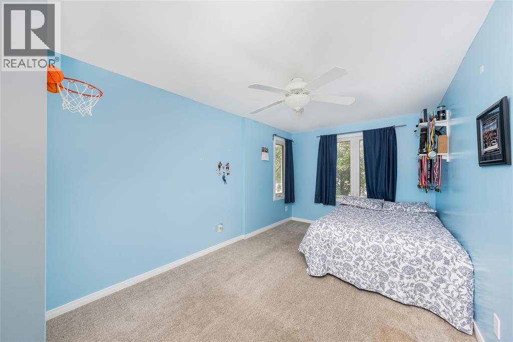 1121 Arlington Court, Sarnia, Ontario  N7S 3V1 - Photo 17 - 26024113