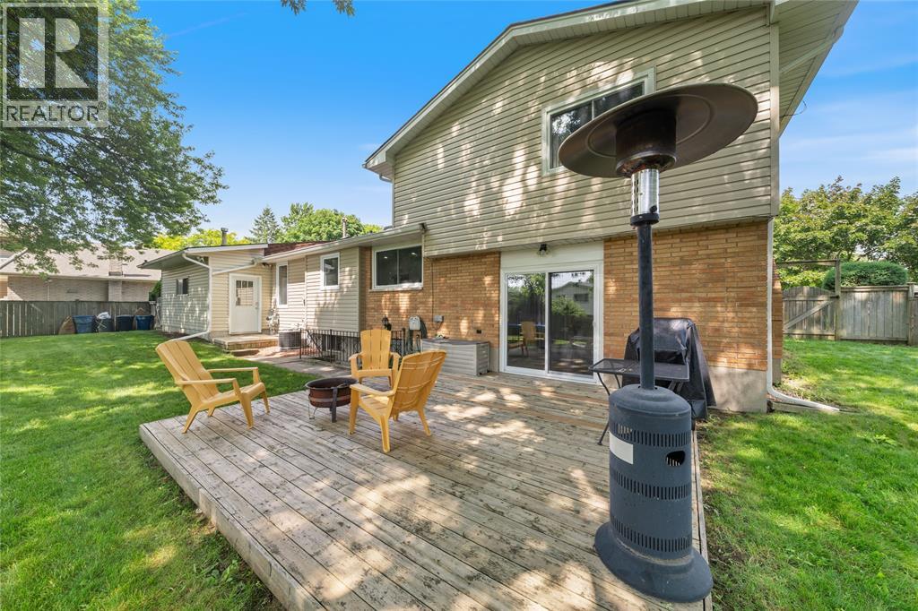 1121 Arlington Court, Sarnia, Ontario  N7S 3V1 - Photo 26 - 26024113