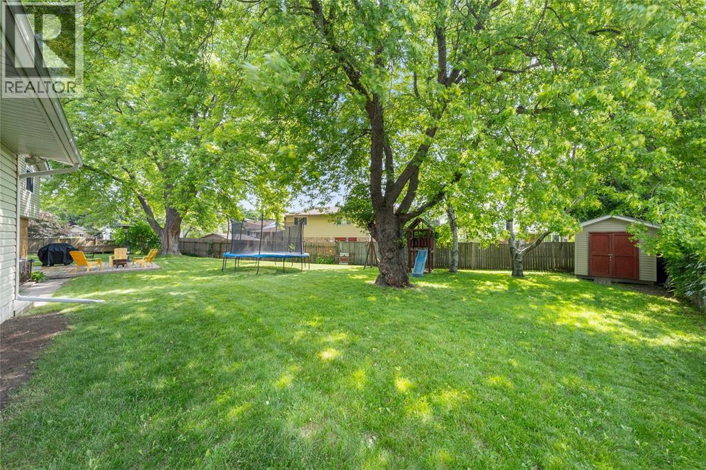 1121 Arlington Court, Sarnia, Ontario  N7S 3V1 - Photo 30 - 26024113