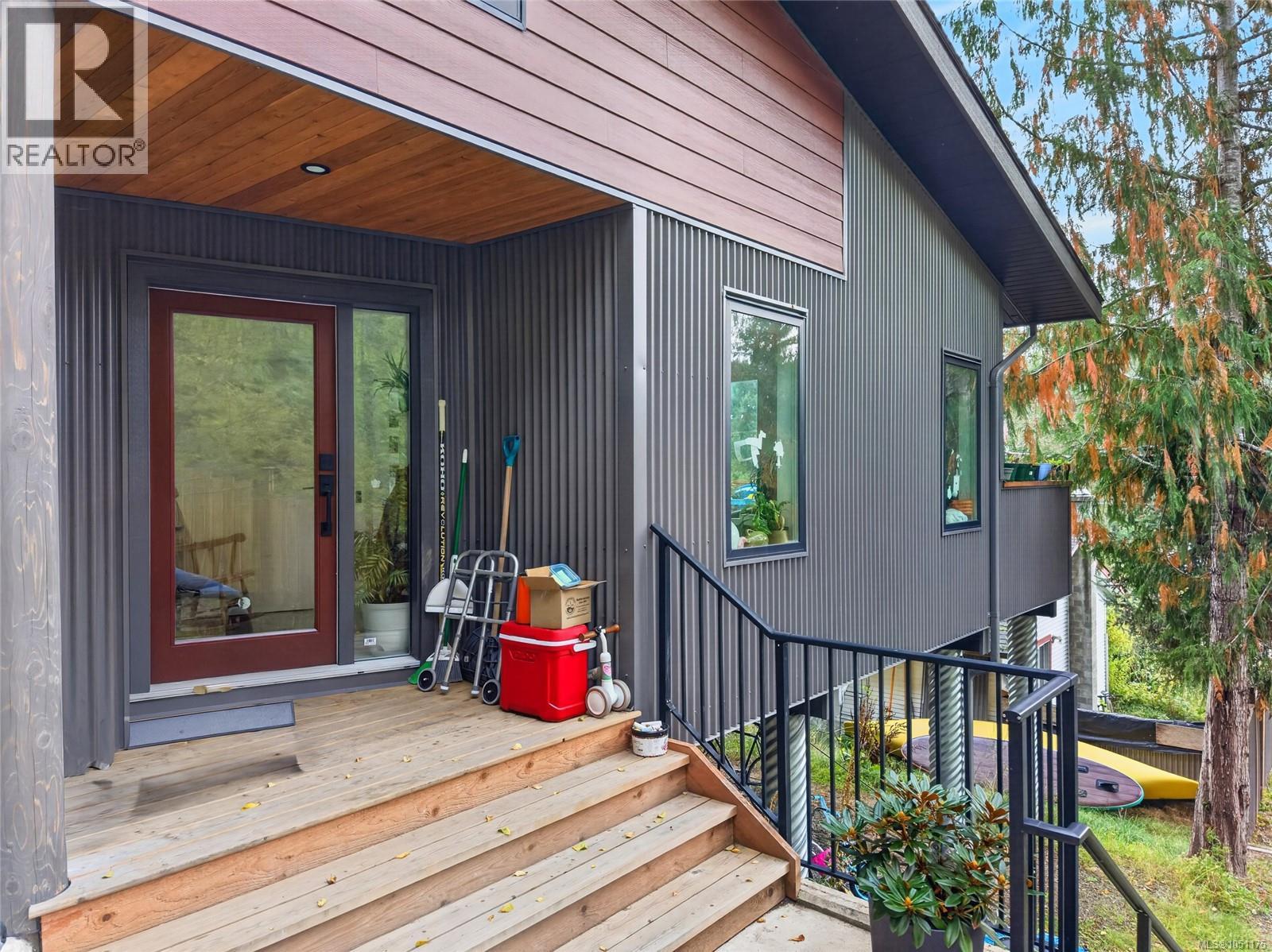 2522 Dunsmuir Ave, Cumberland, British Columbia  V0R 1S0 - Photo 53 - 1051175