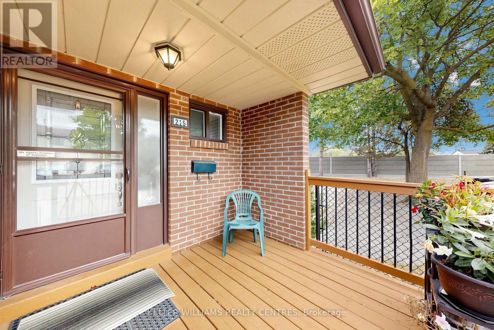 215 - 215 Baronwood Court, Brampton, Ontario  L6V 3H9 - Photo 2 - W13843566