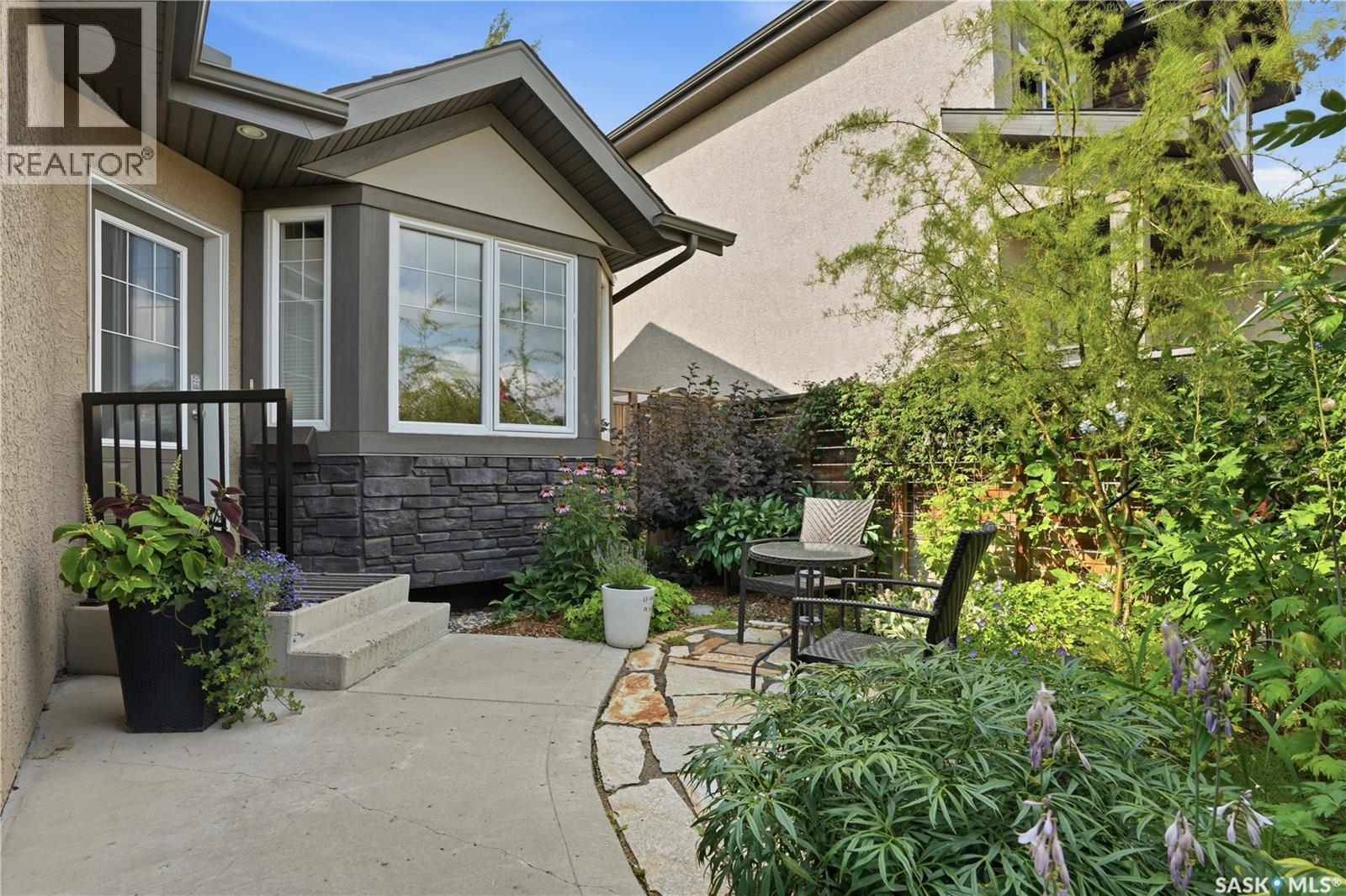 114 Senick Crescent, Saskatoon, Saskatchewan  S7T 0P1 - Photo 2 - SK050074