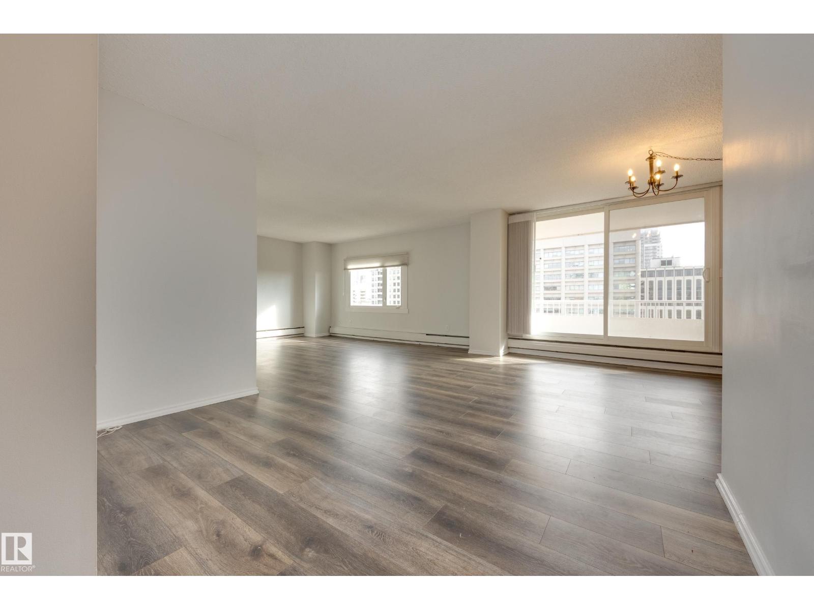 #1001 9909 110 ST NW