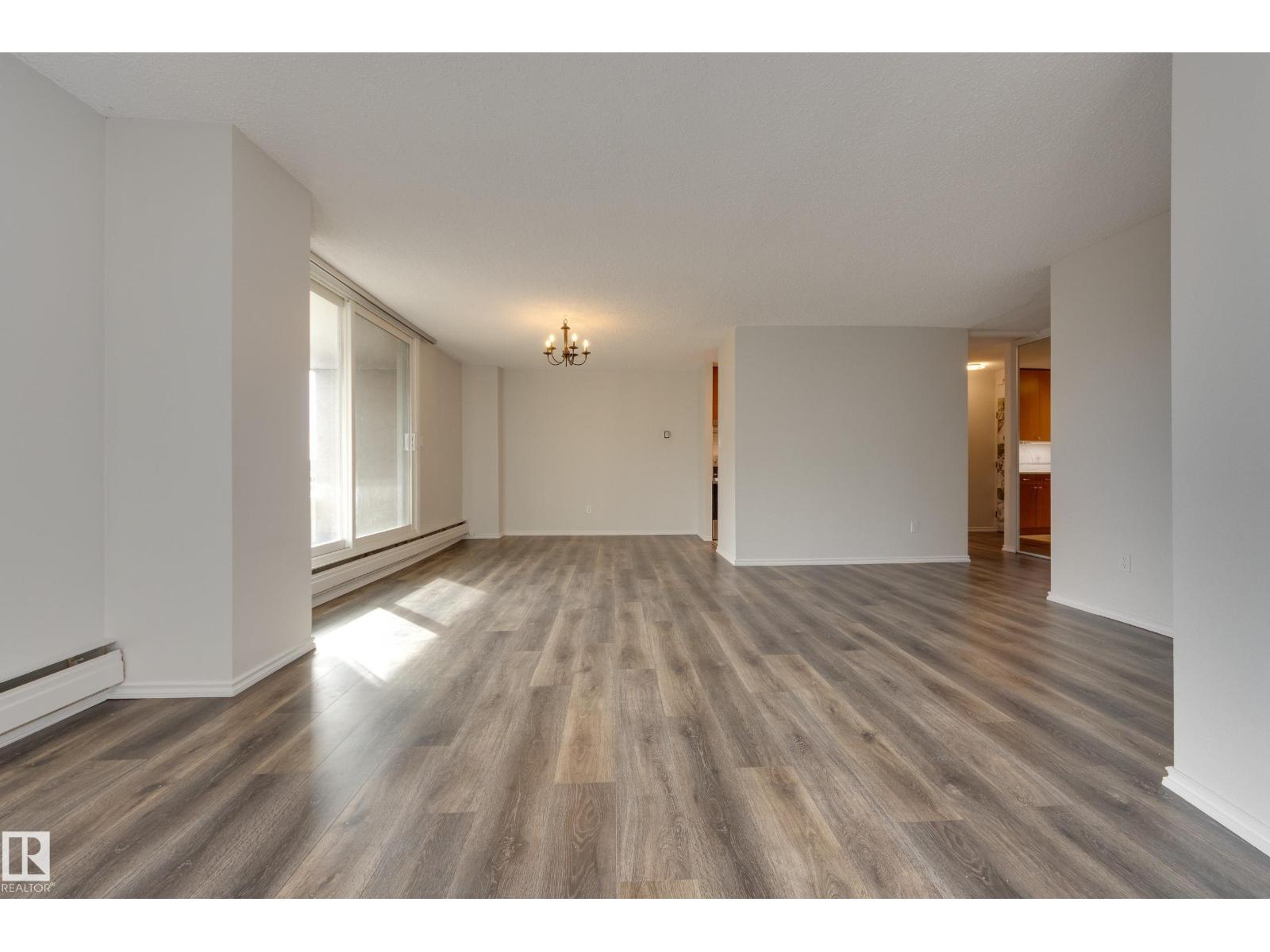 #1001 9909 110 ST NW