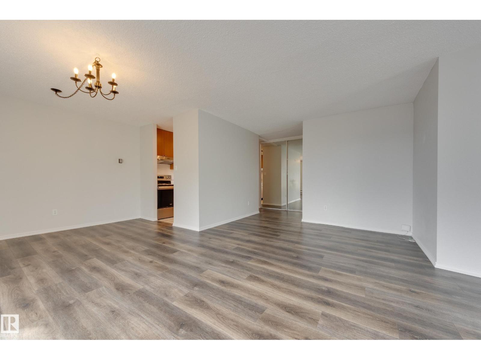 #1001 9909 110 ST NW