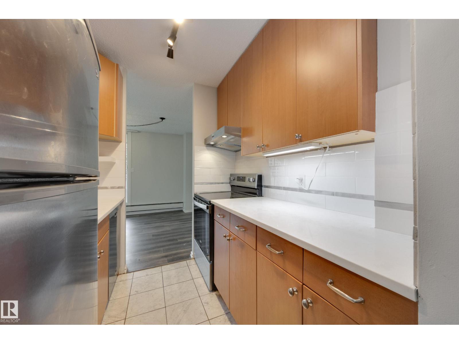#1001 9909 110 ST NW