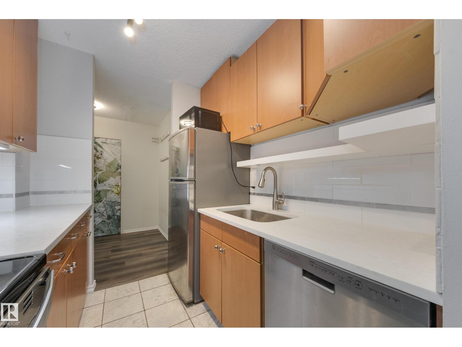 #1001 9909 110 ST NW