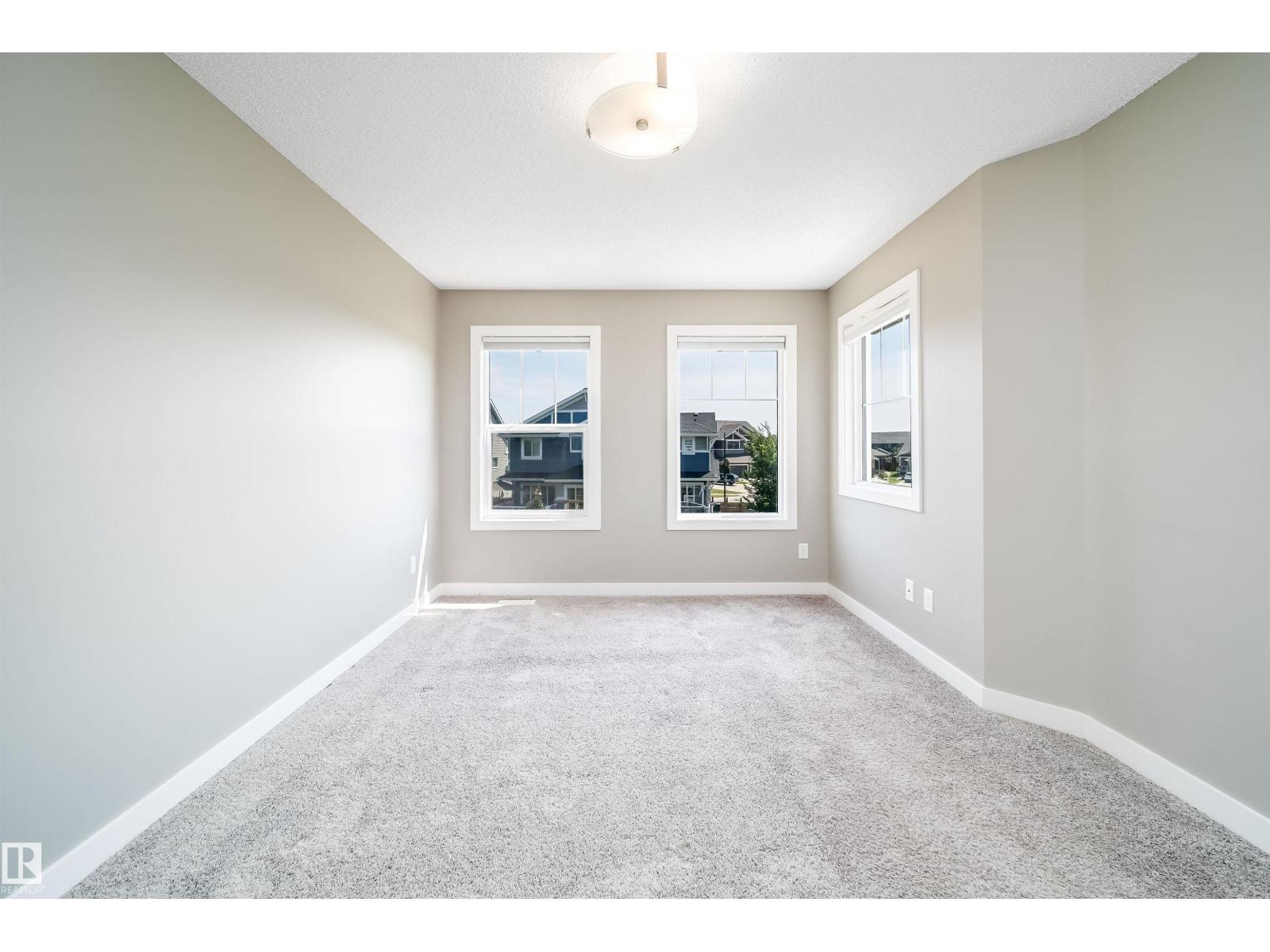 114 James CR