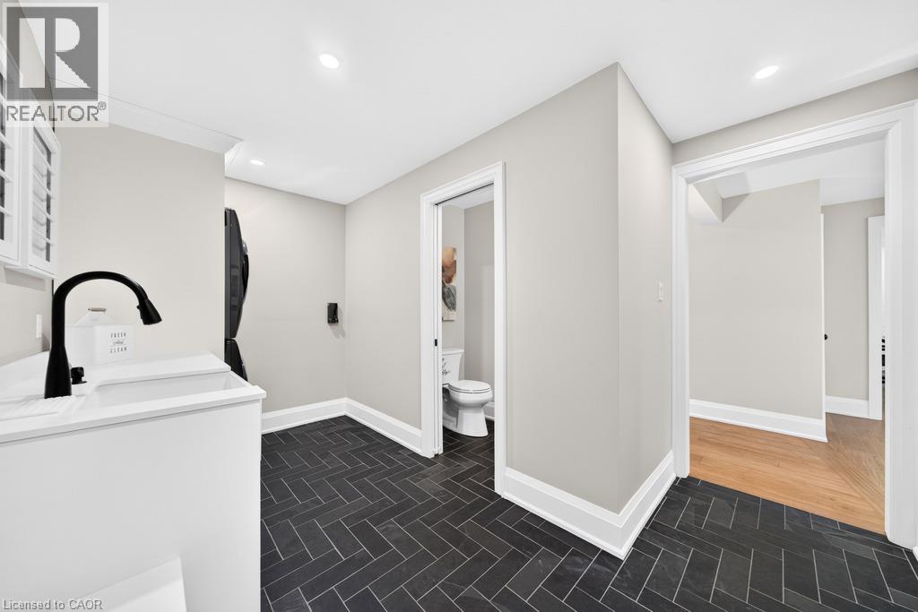385 Rosslyn Drive, Burlington, Ontario  L7N 1S5 - Photo 8 - 40866073