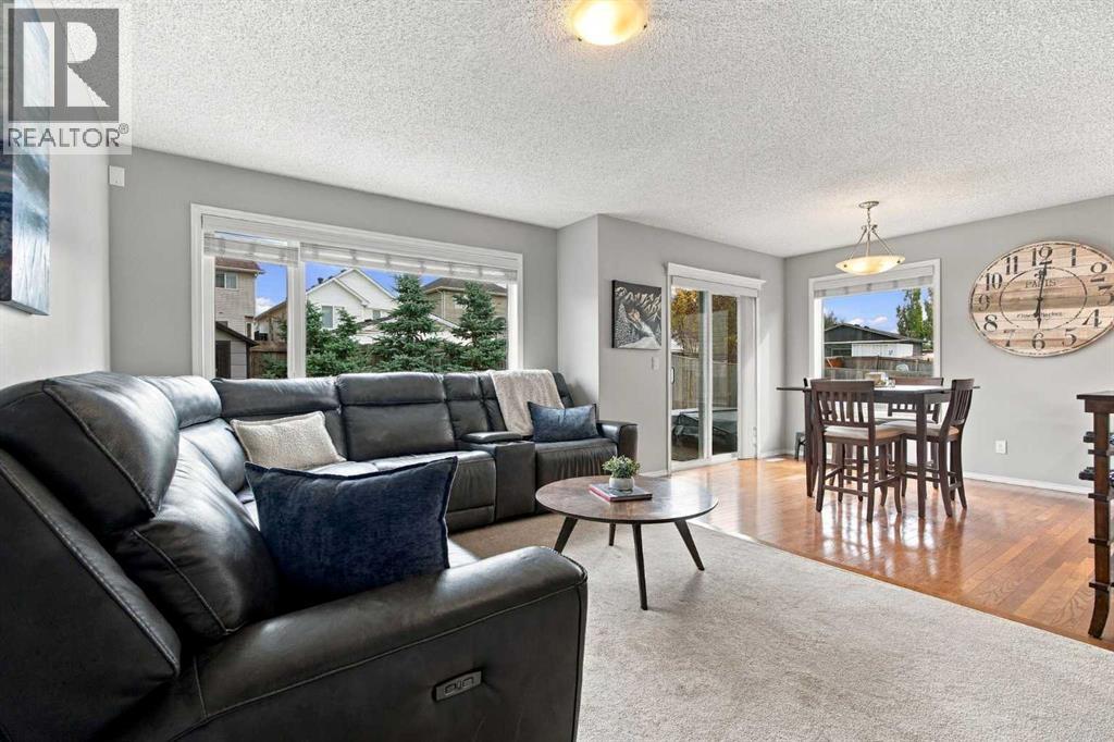 115 Evansmeade Crescent NW, Calgary, Alberta  T3P 1B9 - Photo 2 - A2348658