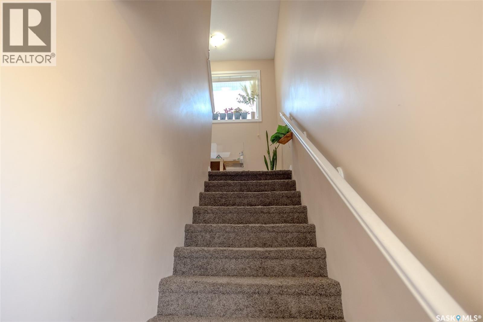 31 5004 James Hill Road, Regina, Saskatchewan  S4W 0E8 - Photo 3 - SK050086