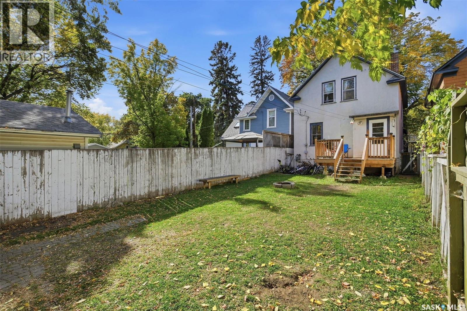 818 B Avenue N, Saskatoon, Saskatchewan  S7L 1E7 - Photo 27 - SK050026