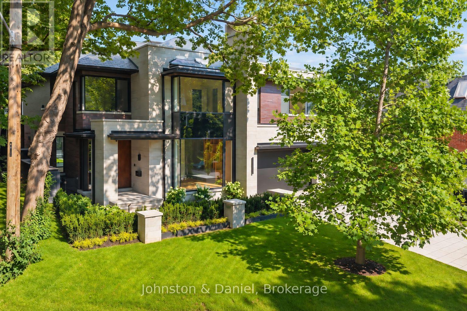 5 FIDELIA AVENUE Toronto (Bridle Path-Sunnybrook-York Mills) Ontario Canada M4N3E7 2