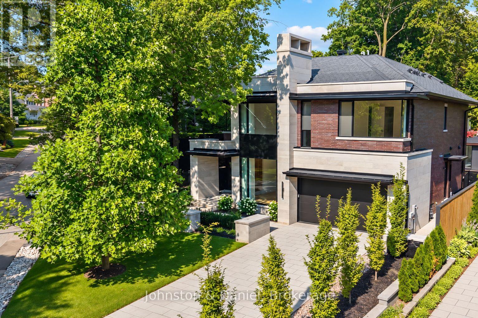 5 FIDELIA AVENUE Toronto (Bridle Path-Sunnybrook-York Mills) Ontario Canada M4N3E7 3