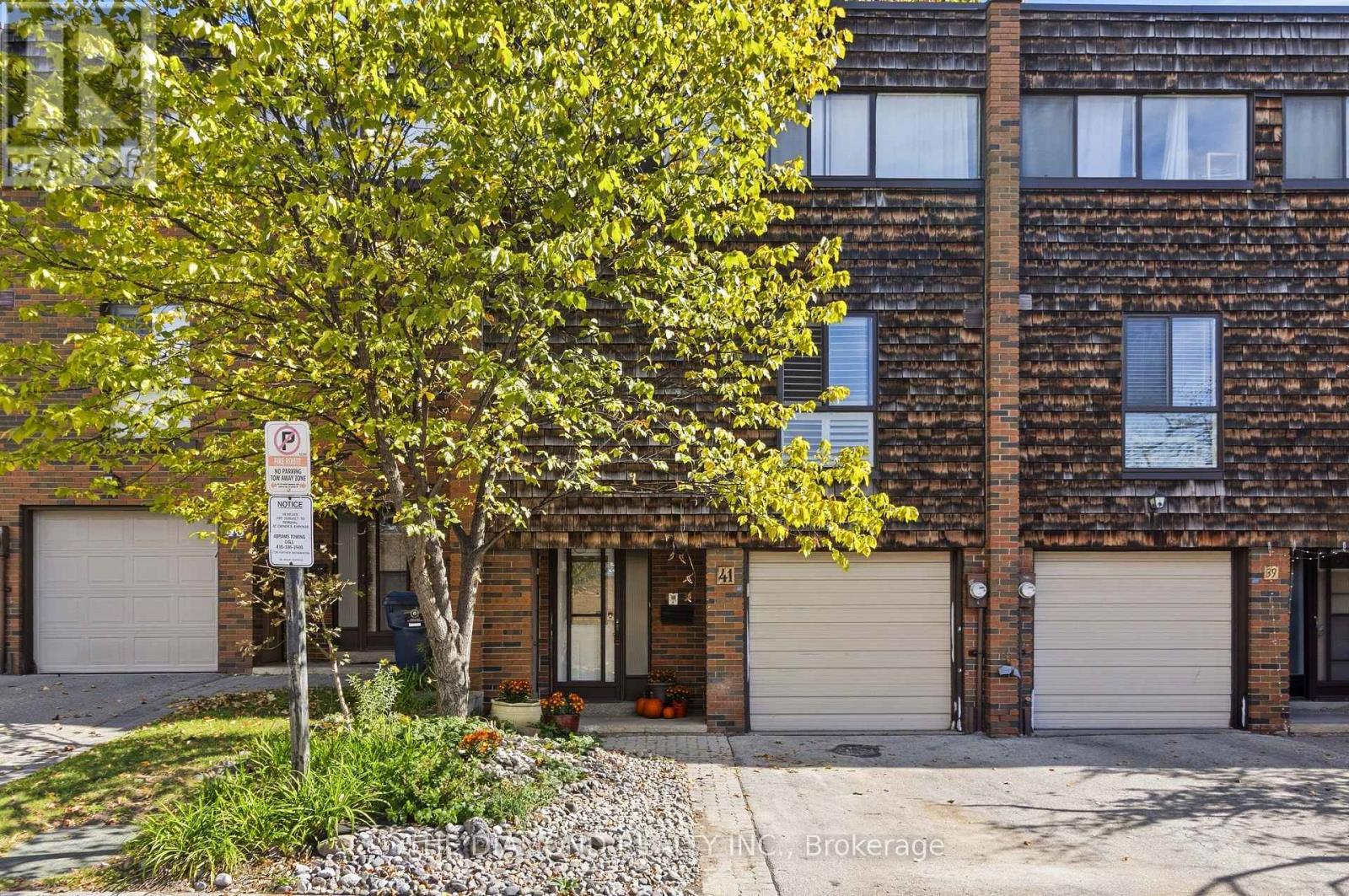 41 Carl Shepway, Toronto, Ontario  M2J 1X3 - Photo 2 - C13849450