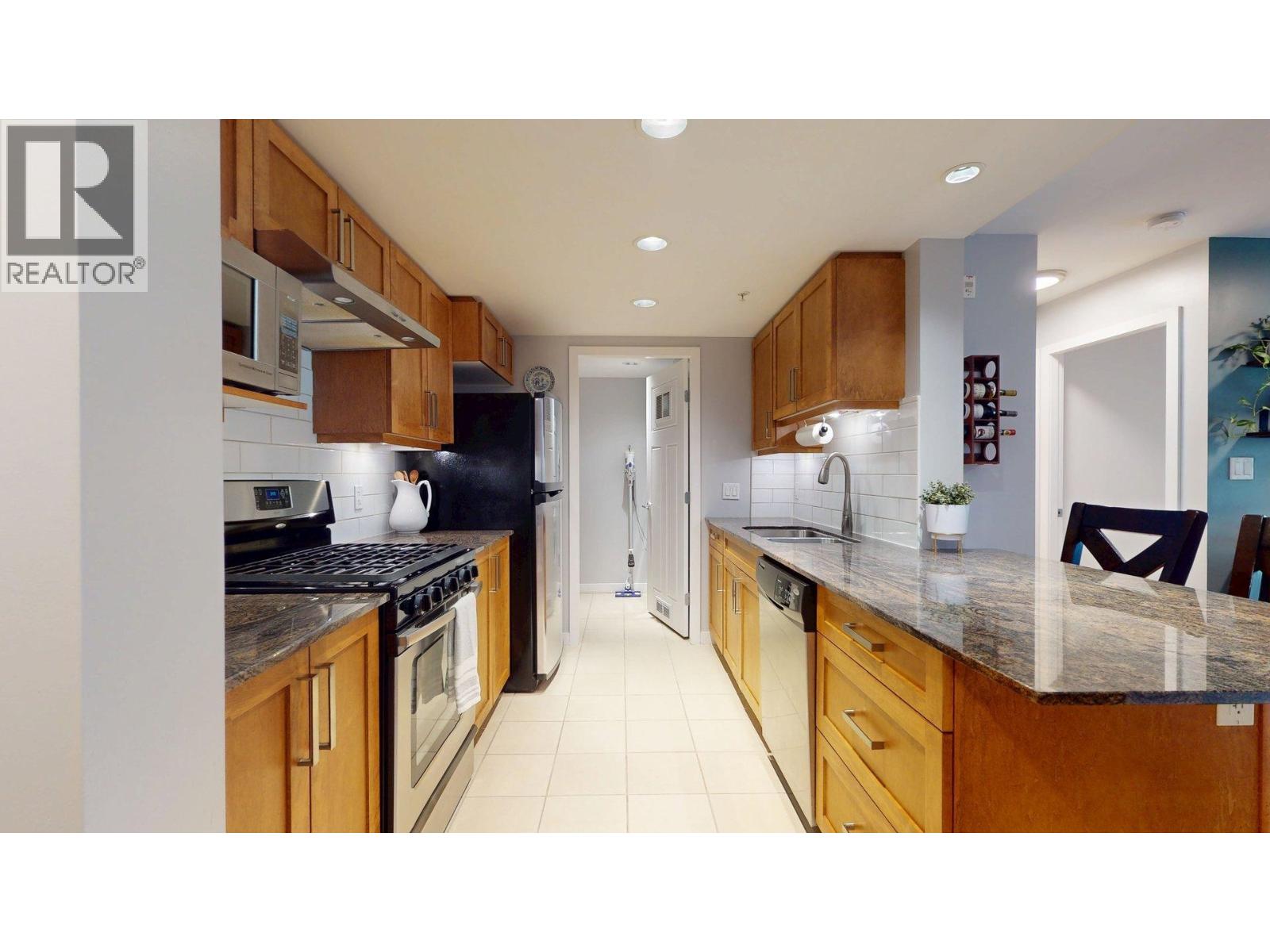 213 1212 MAIN STREET
