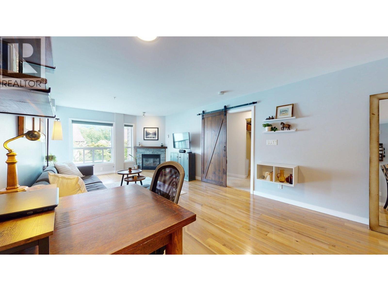 213 1212 MAIN STREET