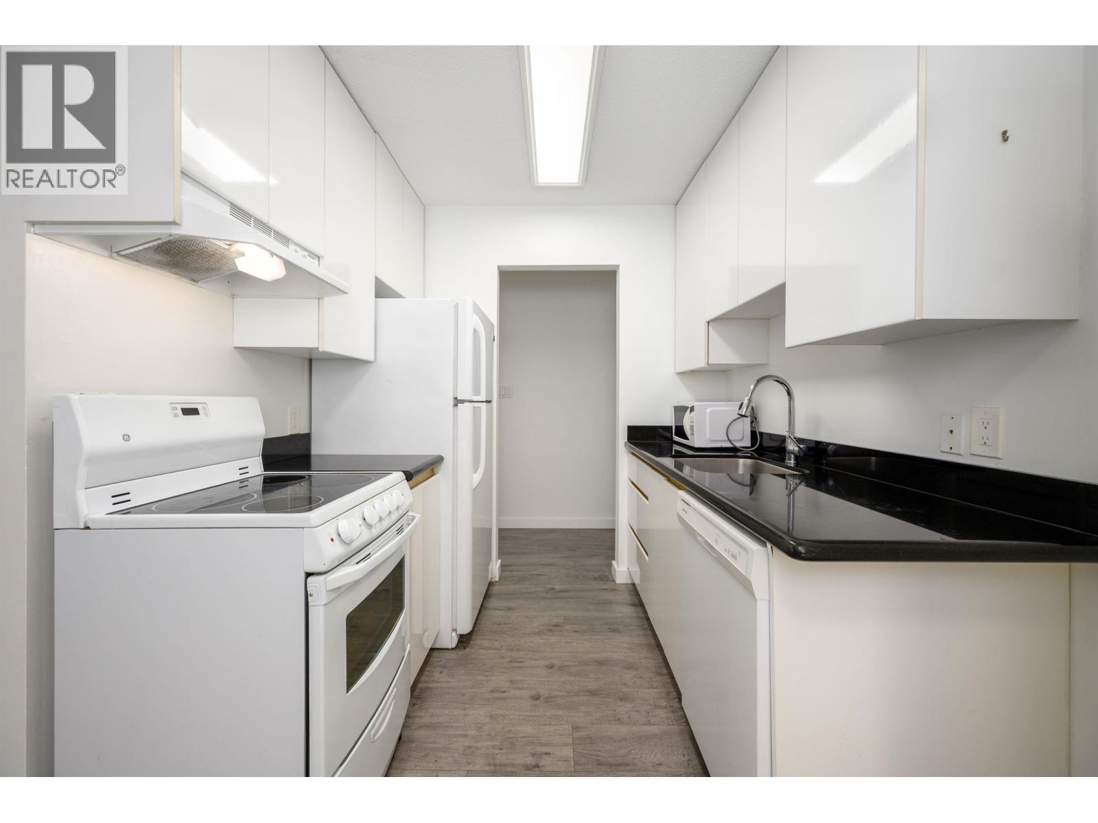305 310 W 3rd Street, North Vancouver, British Columbia  V7M 1G4 - Photo 10 - R3171075