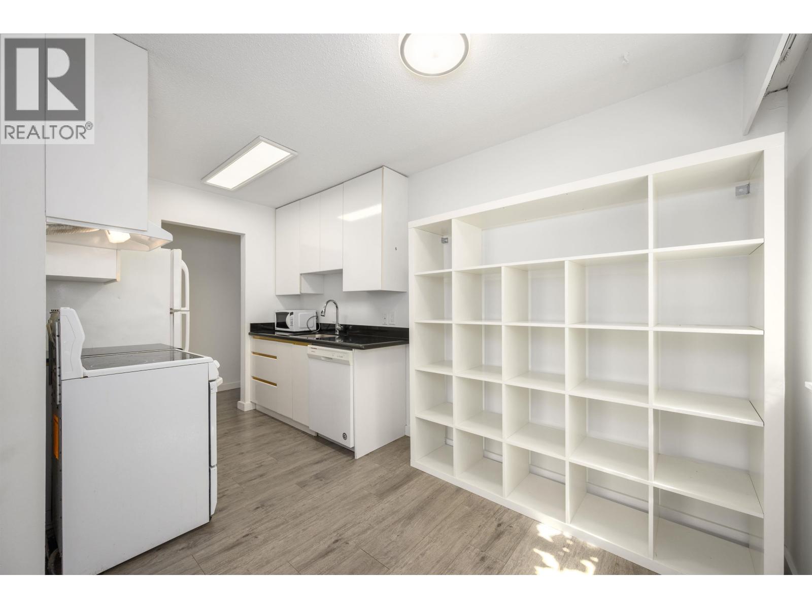 305 310 W 3rd Street, North Vancouver, British Columbia  V7M 1G4 - Photo 9 - R3171075
