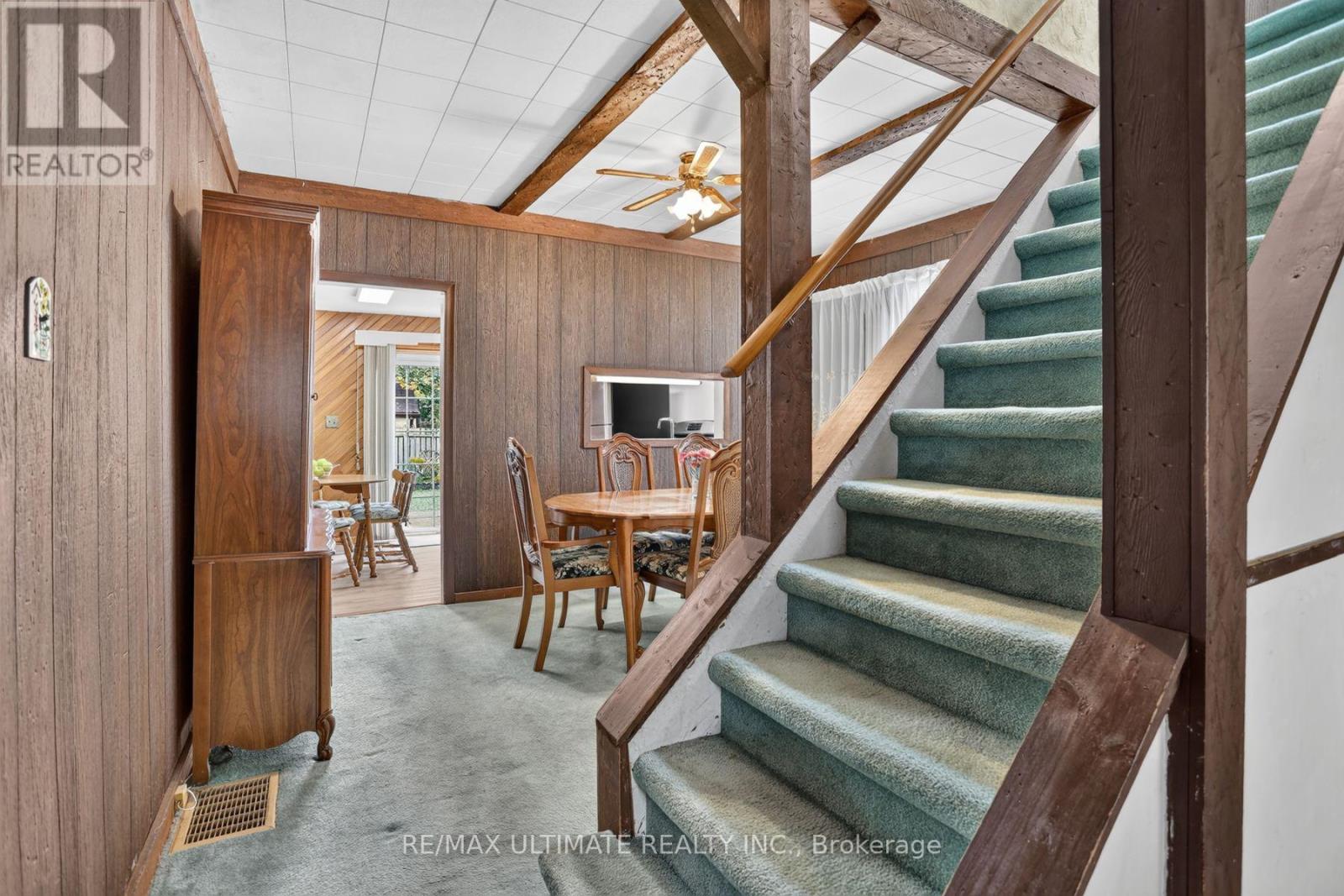 12 Eldon Avenue, Toronto, Ontario  M4C 5G1 - Photo 10 - E13849410