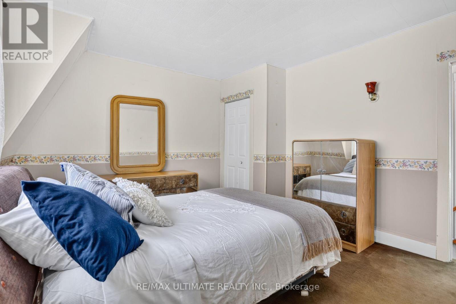 12 Eldon Avenue, Toronto, Ontario  M4C 5G1 - Photo 21 - E13849410