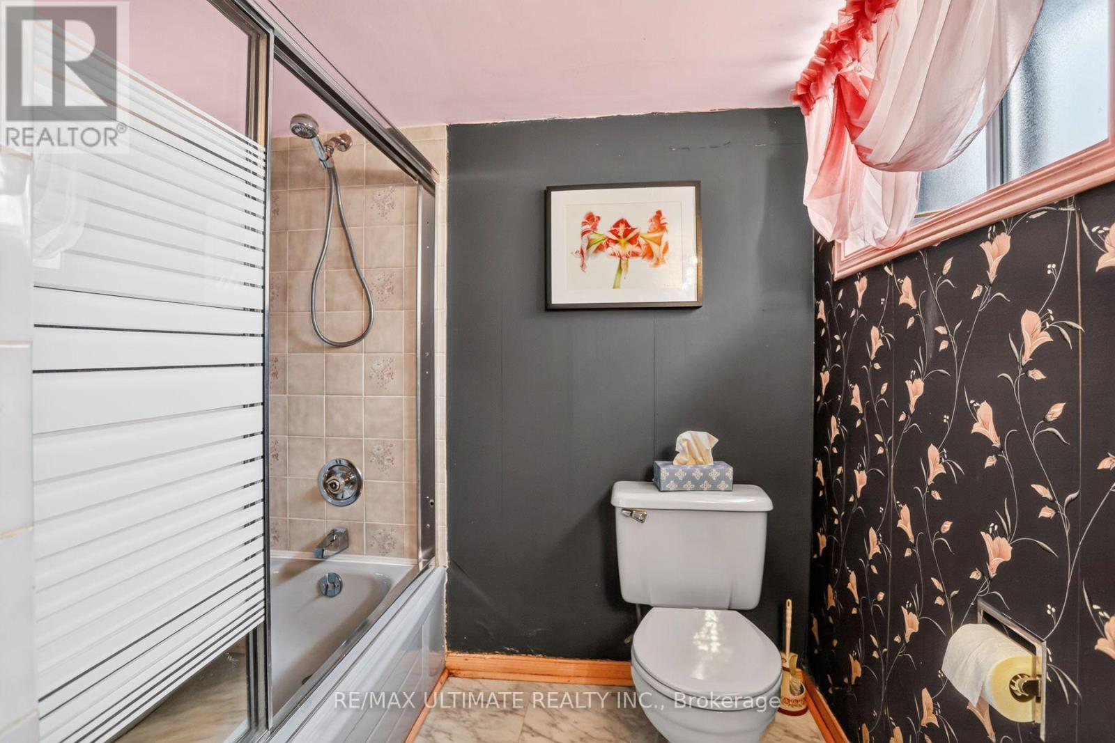 12 Eldon Avenue, Toronto, Ontario  M4C 5G1 - Photo 30 - E13849410