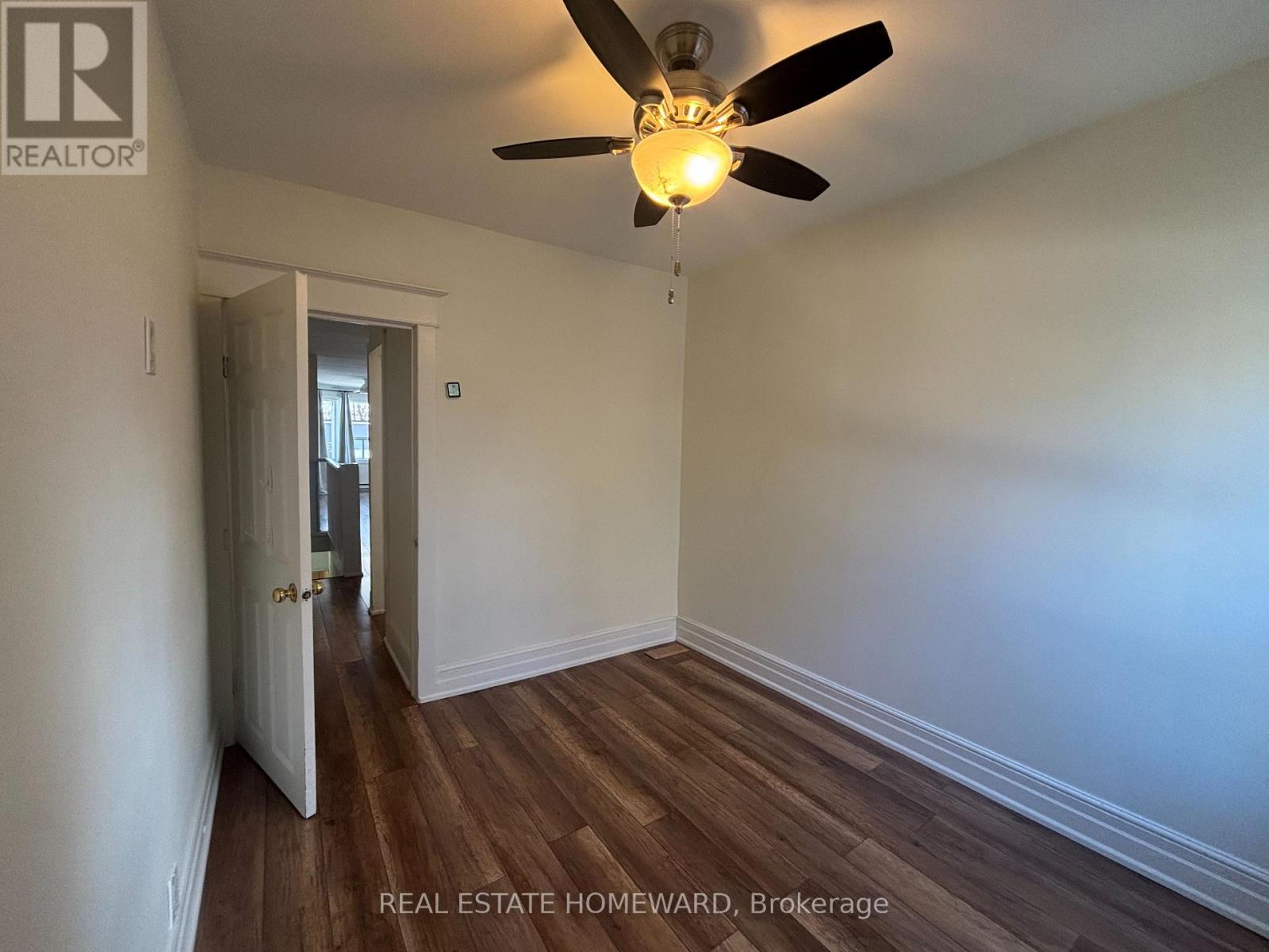 86 Carlaw Avenue, Toronto, Ontario  M4M 2R7 - Photo 15 - E13849428