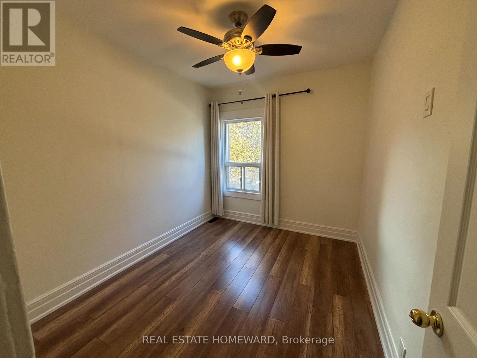 86 Carlaw Avenue, Toronto, Ontario  M4M 2R7 - Photo 16 - E13849428